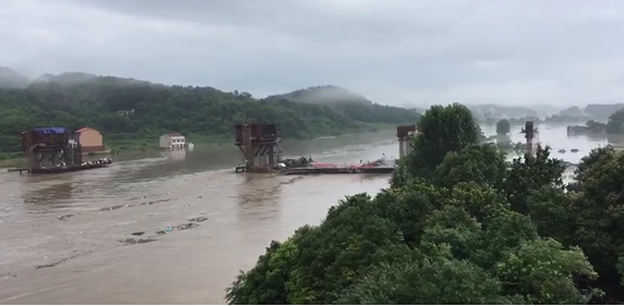 陽光總在風(fēng)雨后 ， 萬險(xiǎn)千難總有情